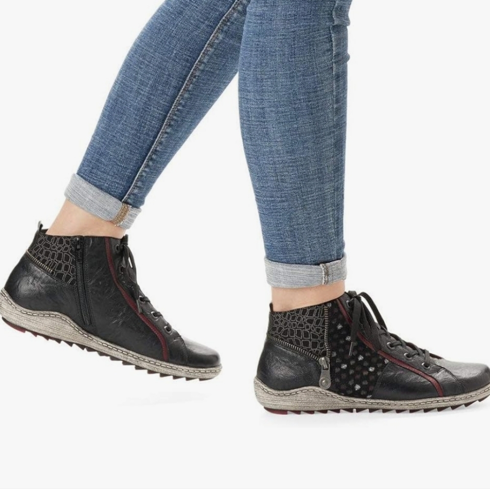 Remonte Black Leather Lace-Up Ankle Booties with Textured Panels